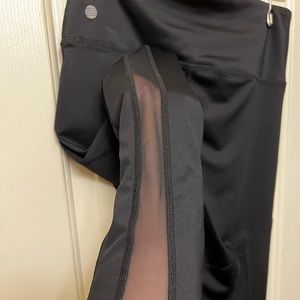 Z by ZELLA Leggings Work Out PANTS SHEER Strip down back of leg Size S Like New!